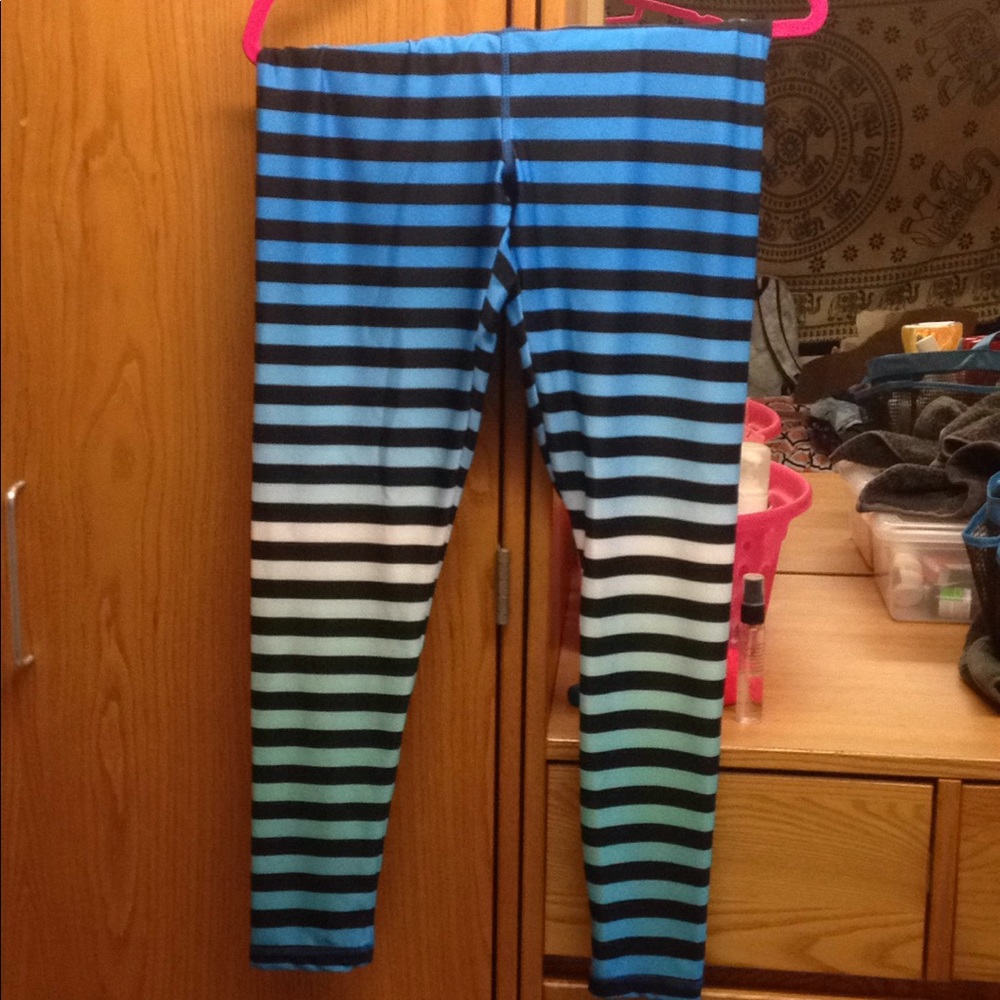 Danskin blue stripped leggings (medium)